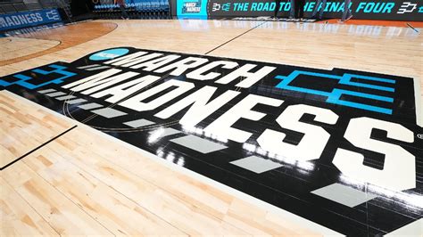 betting odds march madness first round.